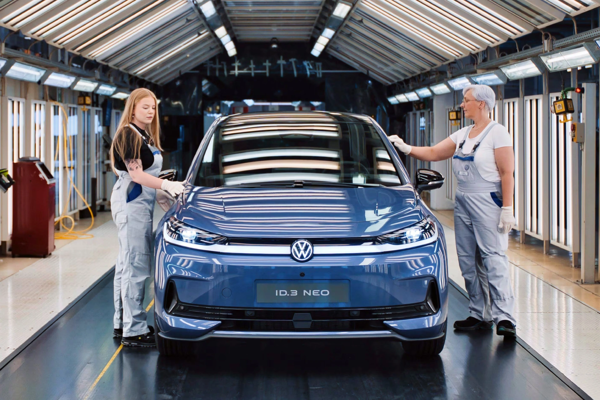Volkswagen’s Budget EV Sells Out in Europe, Prompting a Production Shift